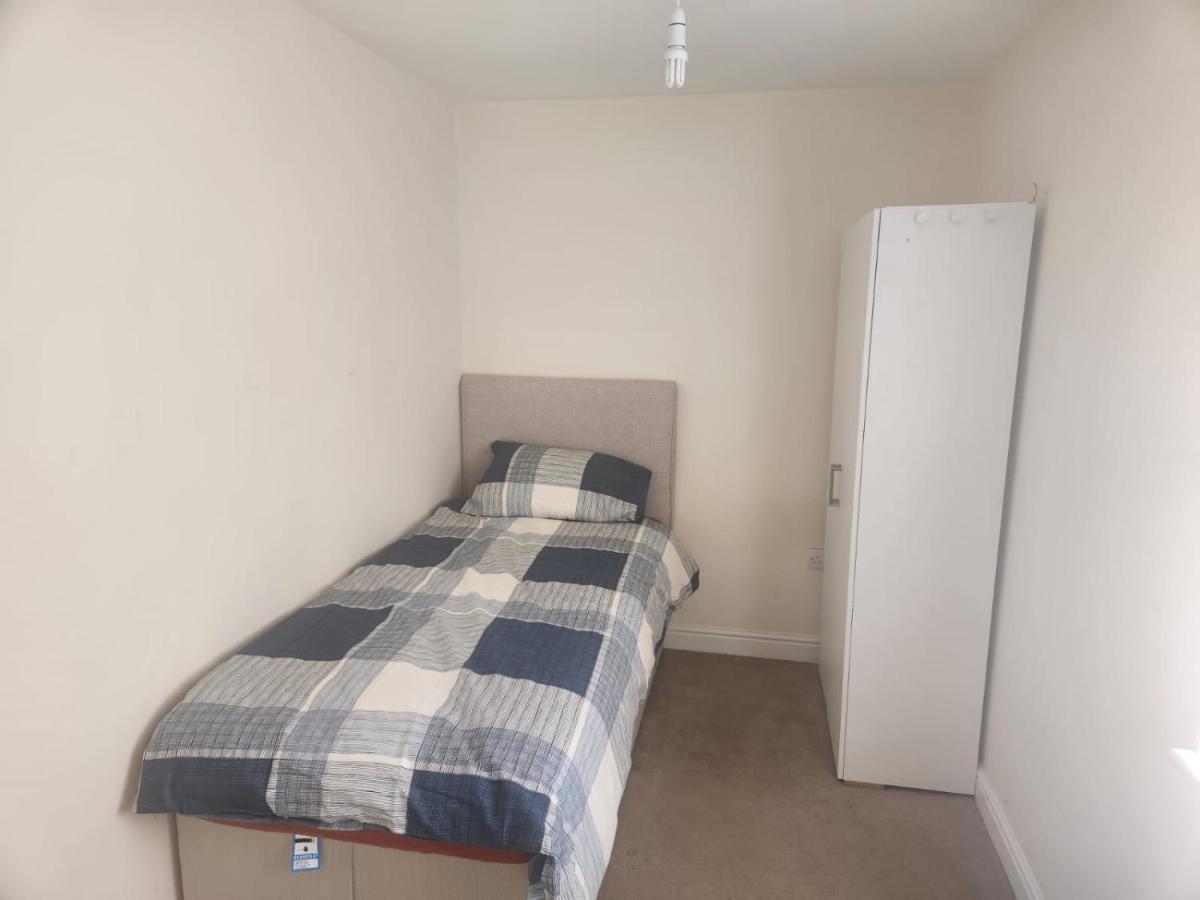 2Sweetzhome Erith Экстерьер фото